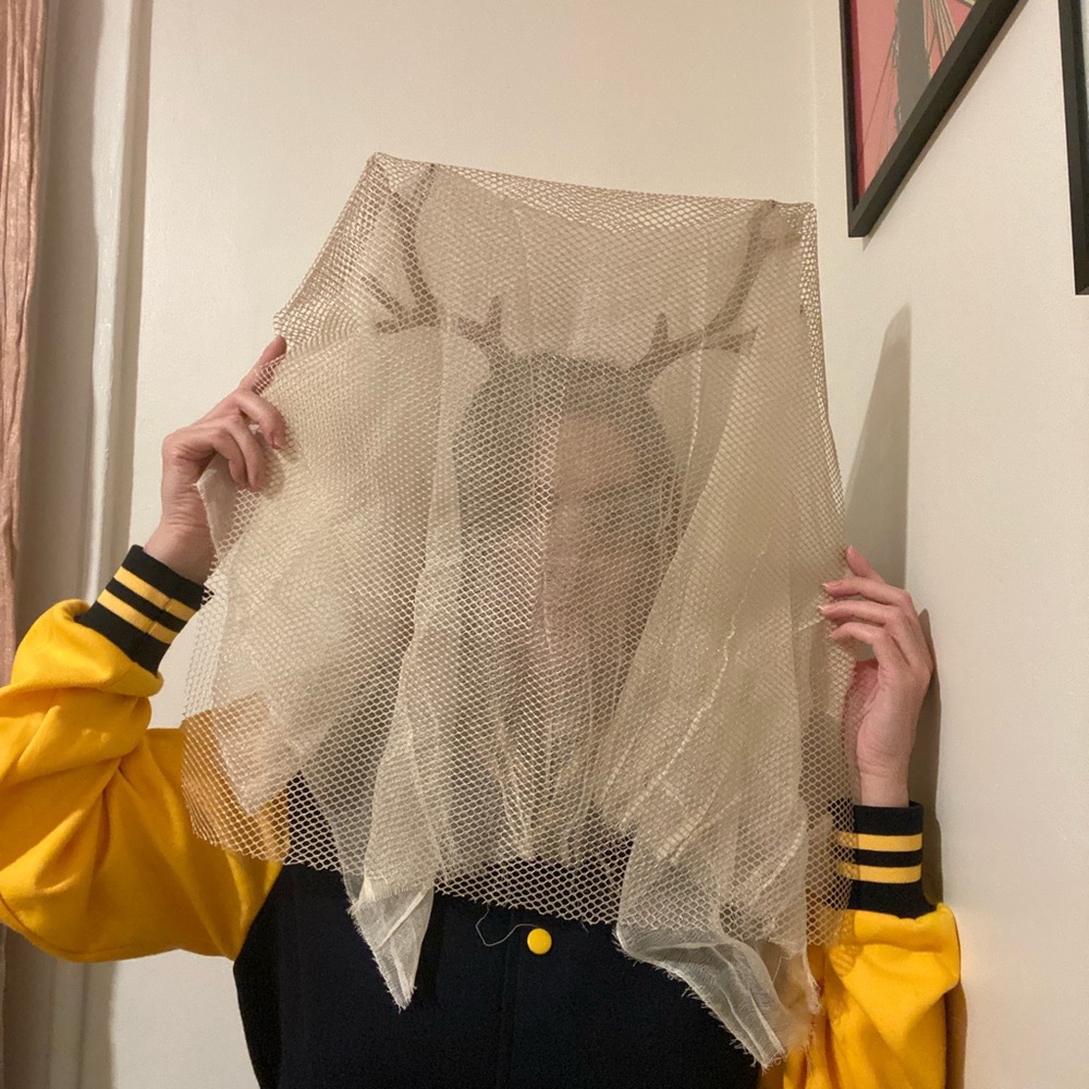 Full Yellowjackets Halloween Costume 🐝 - Picture 4 of 16